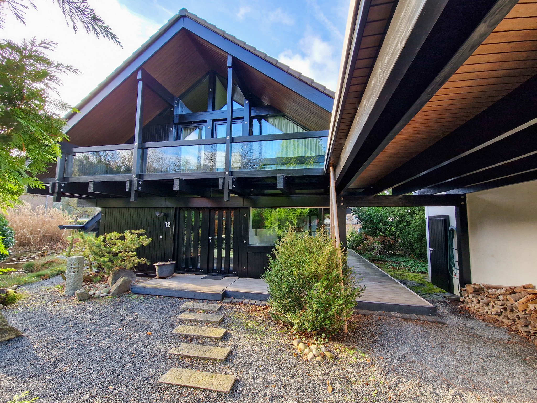 großzügiges und luxuriöses HUF-Haus in Nideggen mit Mehrerlös verkauft großzügiges und luxuriöses HUF-Haus in Nideggen